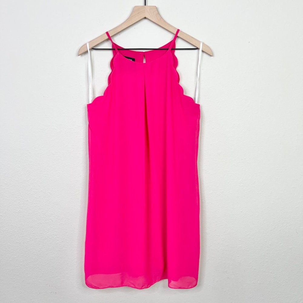 A. Byer Young Women's Pink Scalloped Edge Chiffon Dress Size Large 1123578 Shift